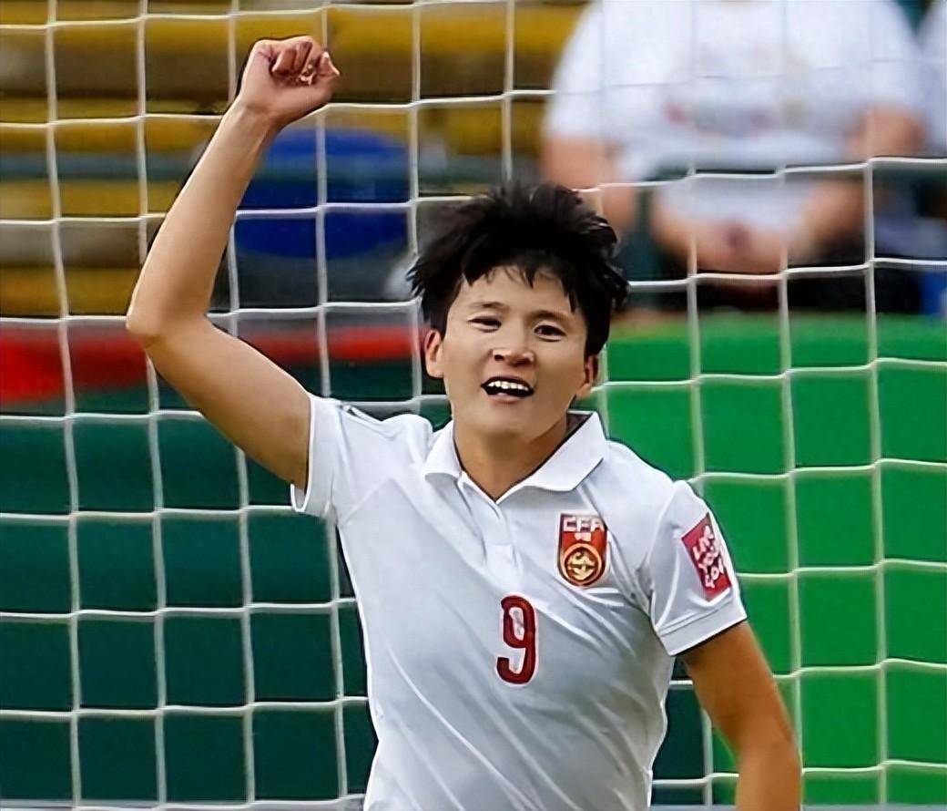 乐鱼体育:中国女足队长王珊珊“宝刀不老”，球迷：铿锵玫瑰永远绽放！的简单介绍