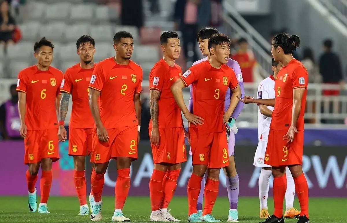 乐鱼体育：国足新战术体系初见成效，球迷期待值飙升的简单介绍